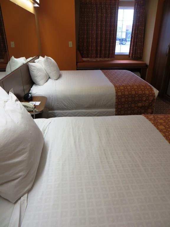 Microtel By Wyndham South Bend Notre Dame University חדר תמונה